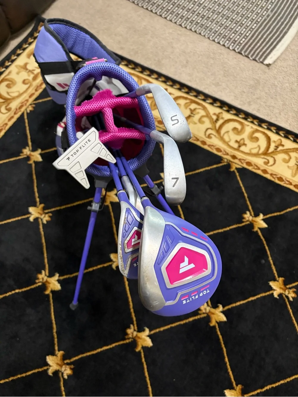Youth Golf Bag and Club Set in Pink and Purple